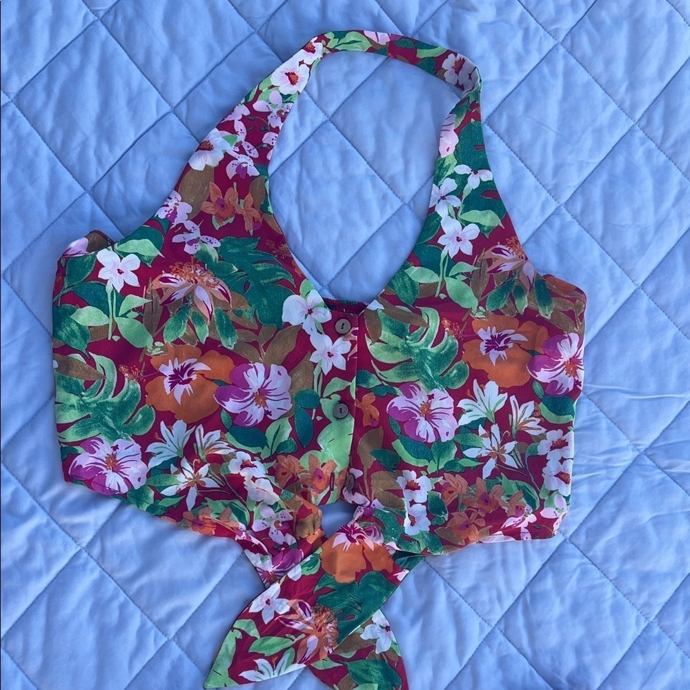 ♥️ Floral Halter Top and Shorts Set - Picture 6 of 7